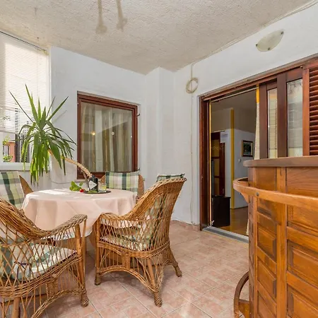 Apartment Ivana *